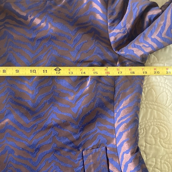 Michael Kora Size 4 gorges dressy top. - Picture 9 of 9